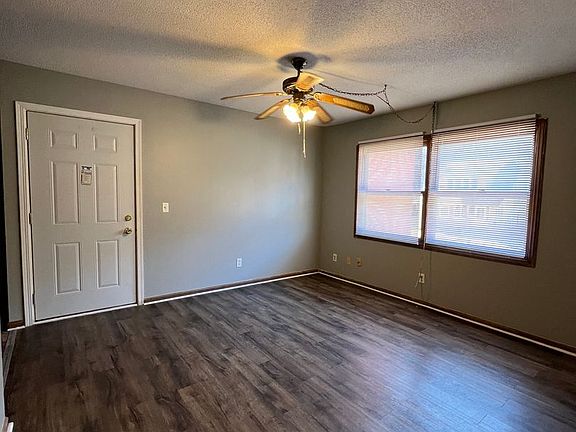 4th image of 629 Franklin Ave APT 1