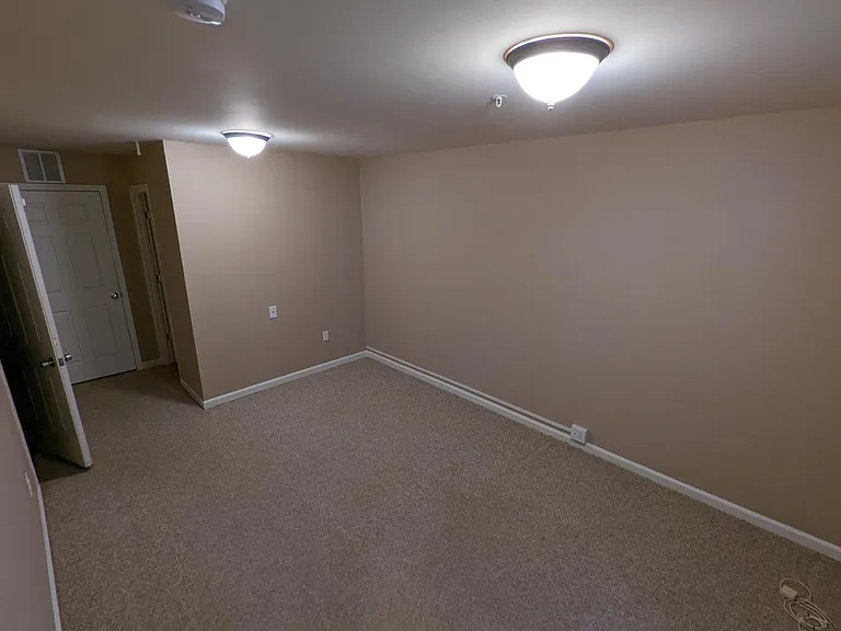 46358 Hobbs Sq — Photo 16