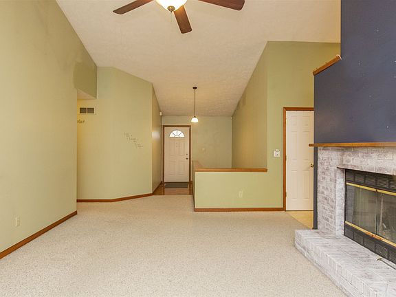 2nd image of 54515 N Fork Ln