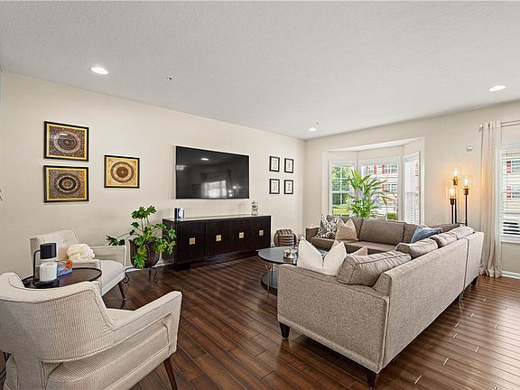2nd image of 662 Freedom Dr