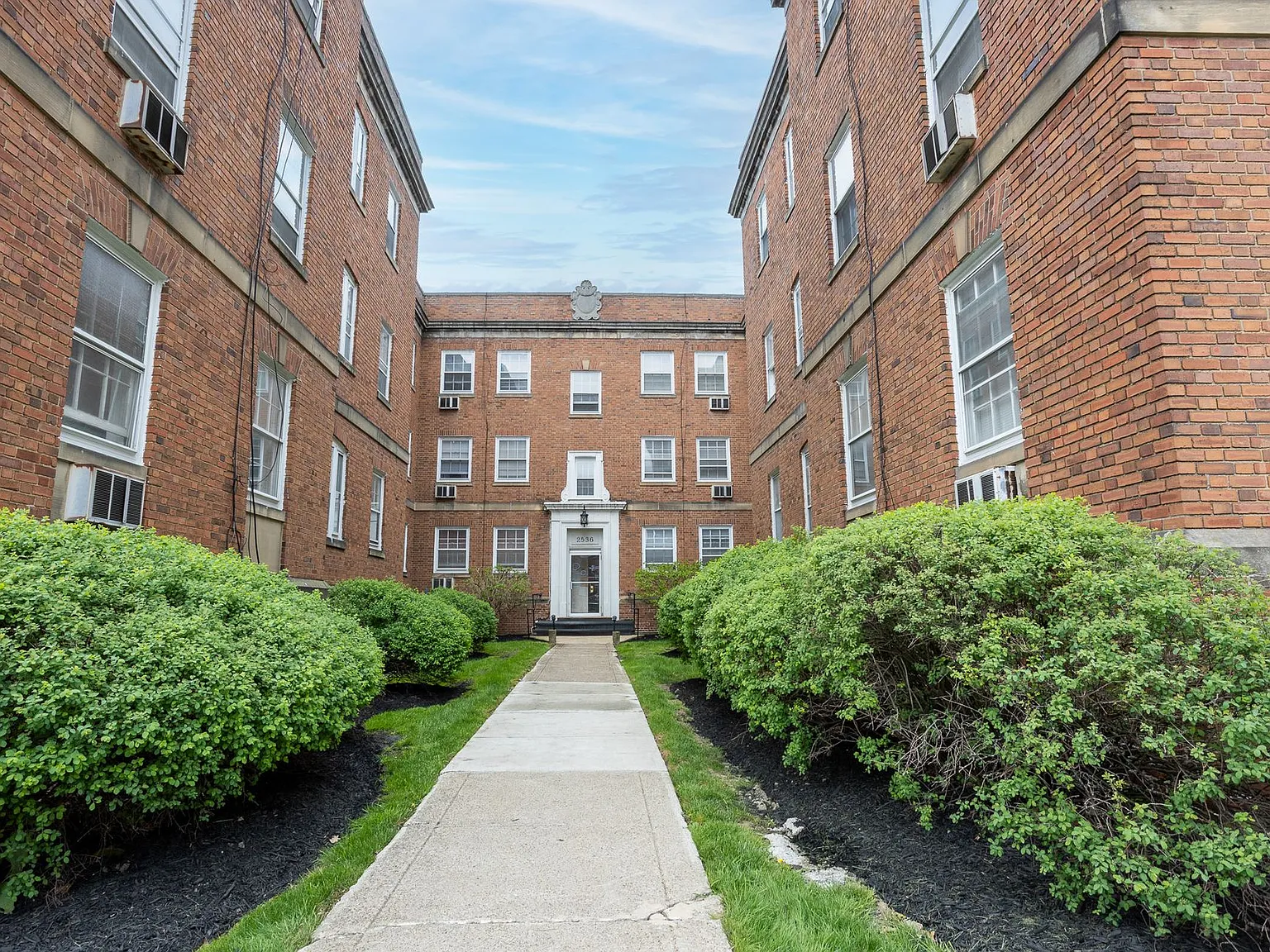 Shaker Kemper Apartments — Photo 2