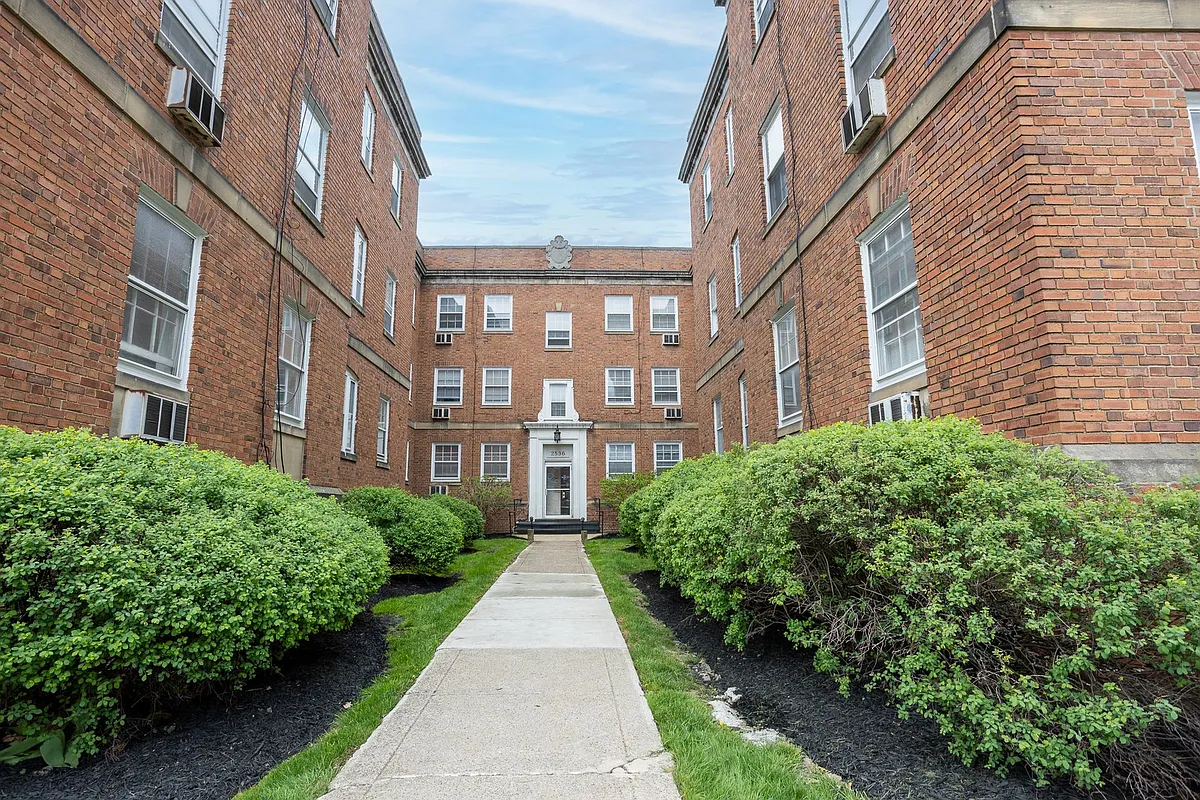 Building Photo - 2534-2538 Kemper Rd