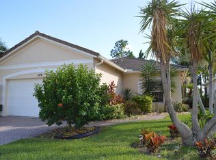 570 SW Indian Key Dr, Port Saint Lucie, FL 34986