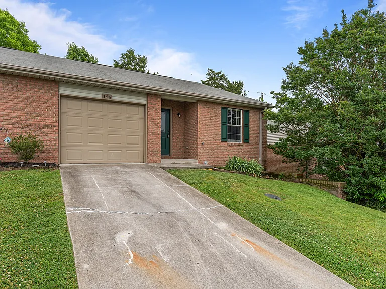 346 Hawthorne Oaks Way — Photo 18