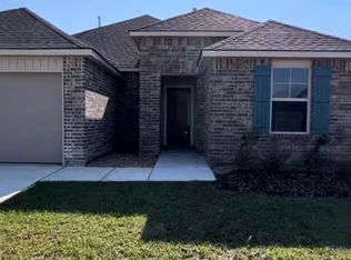 311 Broussard Hill Dr, Broussard, LA 70518
