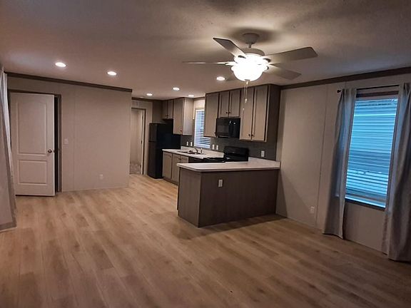 2nd image of 132 Desander Dr #132