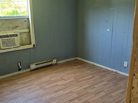 2nd image of 856 Lowery Ln #68