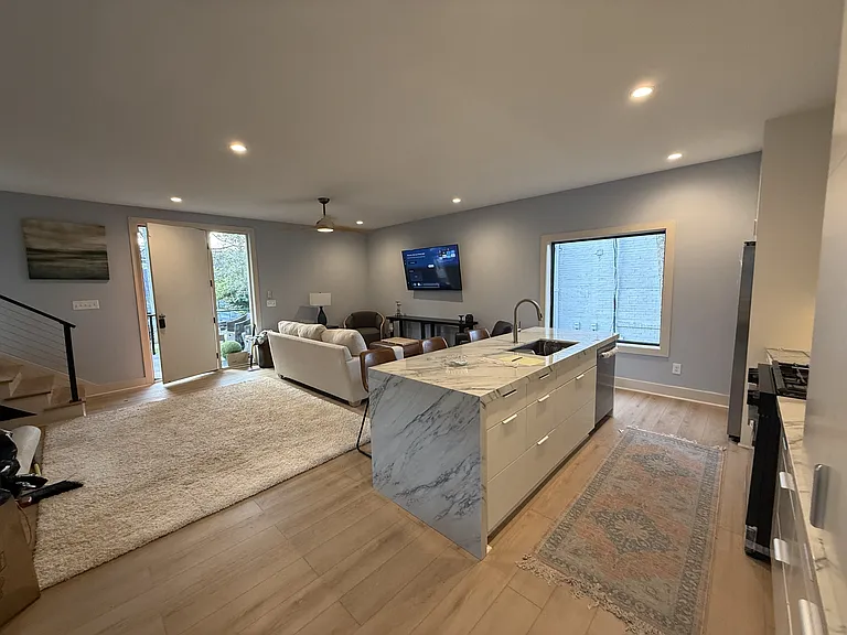 1073 Hemphill Ave NW — Photo 8