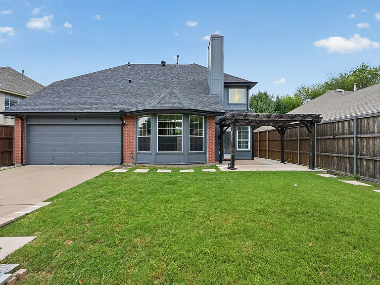 5900 Atlanta Dr — Photo 24
