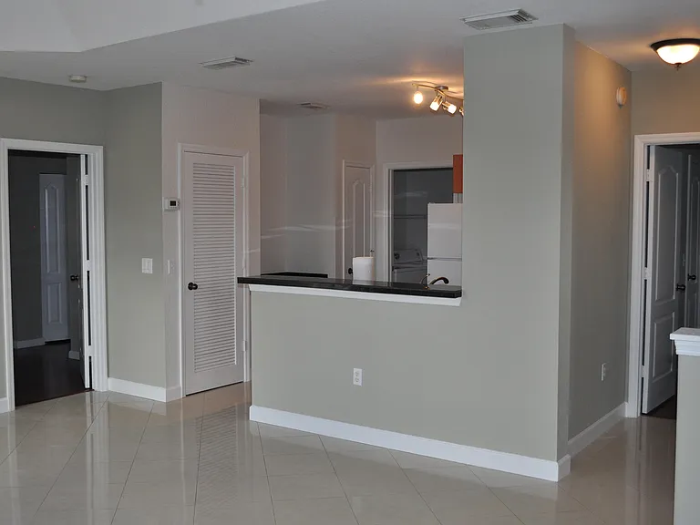 1101 Belmont Pl #1101 — Photo 2