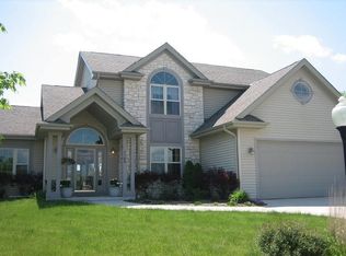 1103 Heron Ct, Mukwonago, WI 53149