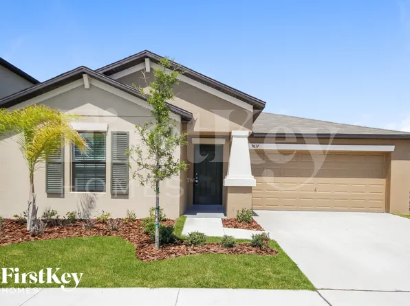 9637 Sage Creek Dr, Ruskin, FL 33573
