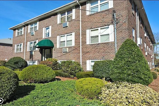 Pine Properties - Lowell — Photo 31