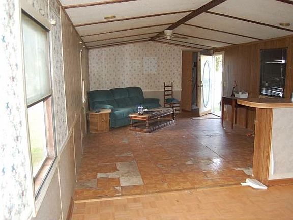 5th image of 129 Starling Dr
