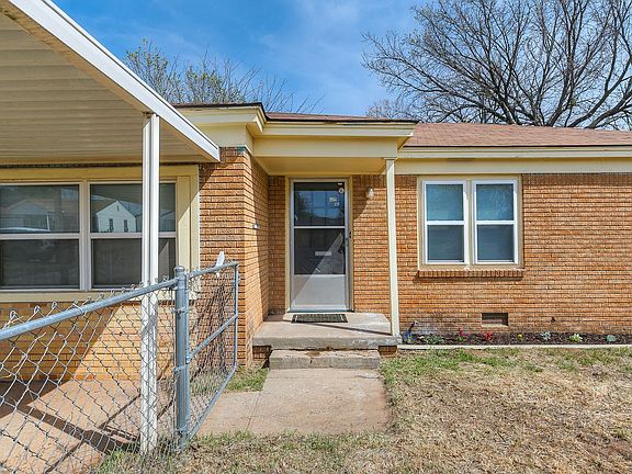 02_1313_NE_44th_St02_mls