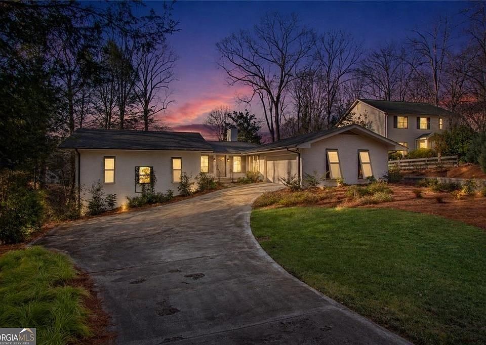 1st image of 3526 Edgewood Cir