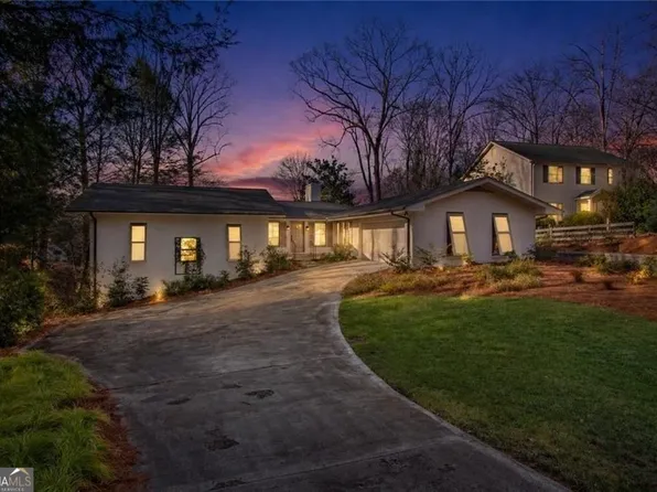 3526 Edgewood Cir, Gainesville, GA 30506