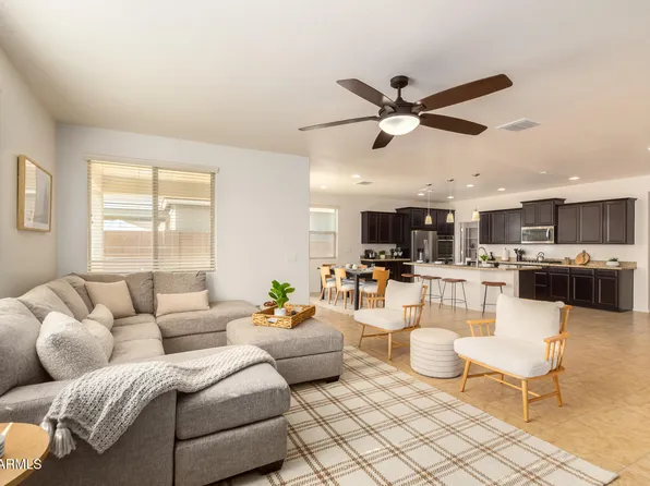 2499 W DAPPLE GRAY Court, San Tan Valley, AZ 85144