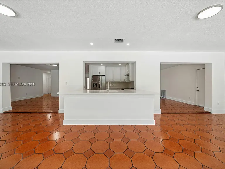 220 NW 130th Ave — Photo 12