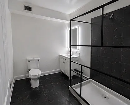 2705 E Ann St — Photo 14