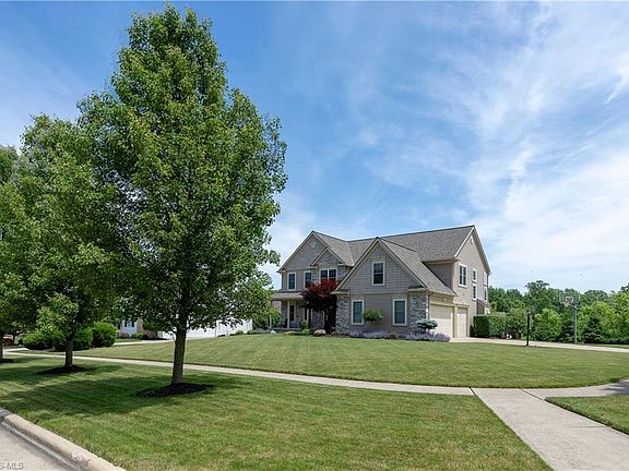 2nd image of 5563 Brook Run Dr