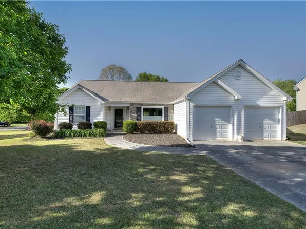 16 Glenmaura Way NW, Cartersville, GA 30120