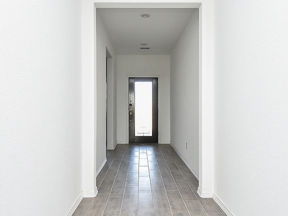 4th image of 5715 Aurora Greens Ln