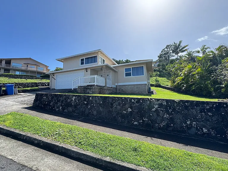 1279 Aupapaohe St — Photo 1