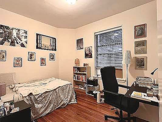 4th image of 929 W End Ave #5AA