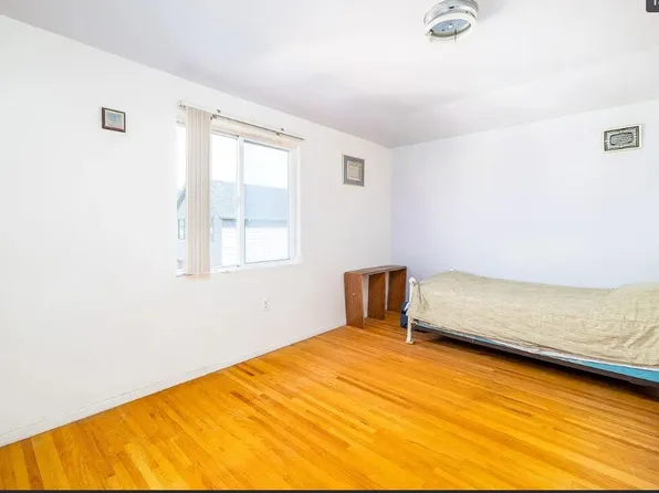 51 Georgetown Lane image 13 of 15