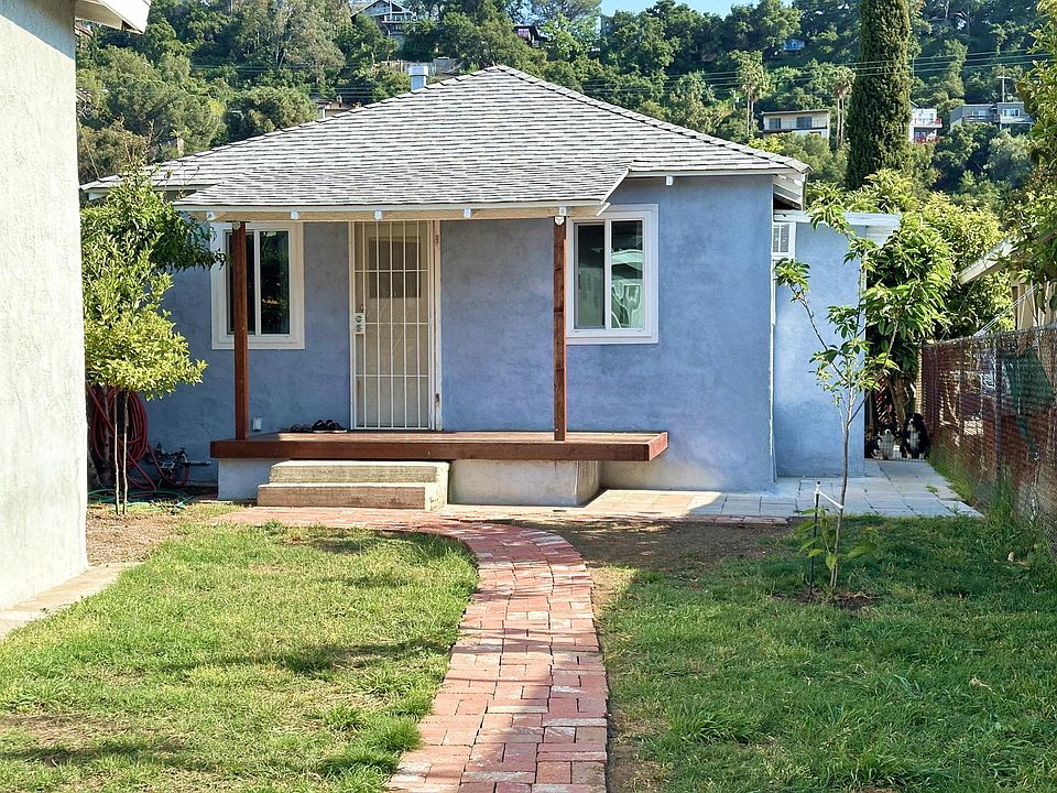 1st image of 1422 Yosemite Dr