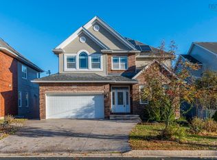 153 Ravines Dr, Bedford, NS B4A 0B8