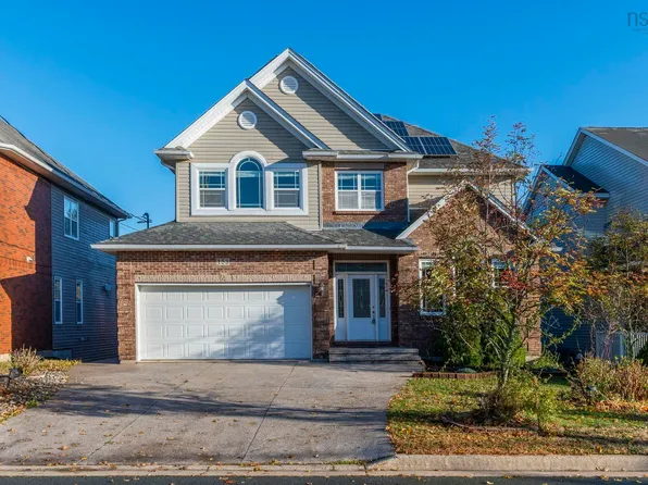 153 Ravines Dr, Bedford, NS B4A 0B8