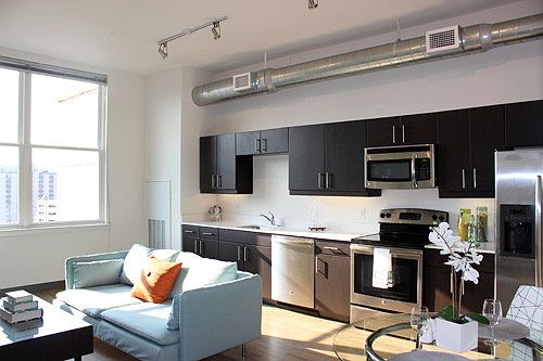 4th image of 608 N Market St