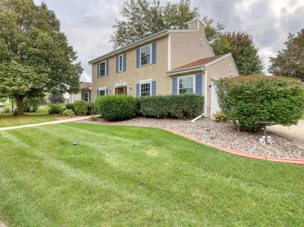 N166W21171 Glencoe LANE, Jackson, WI 53037