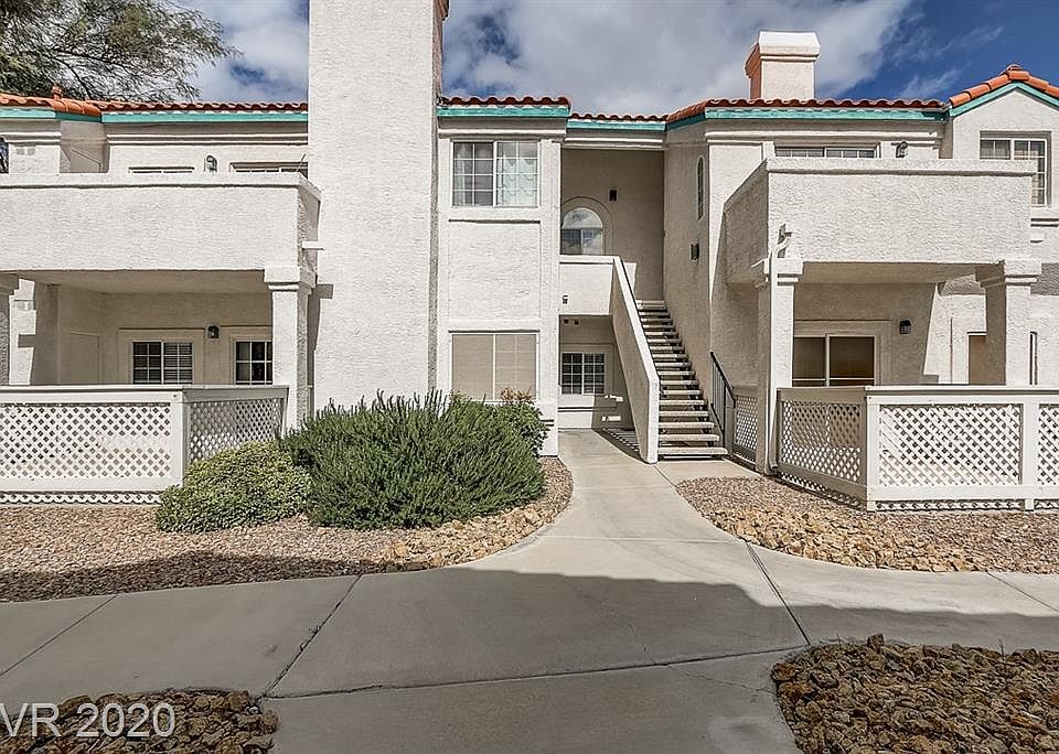 1st image of 371 Seine Way #0