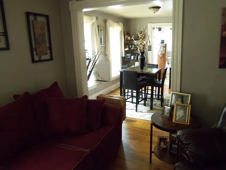 290 Pearl St #1 — Photo 4