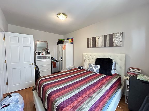 5th image of 711 Ocean Ave #3600