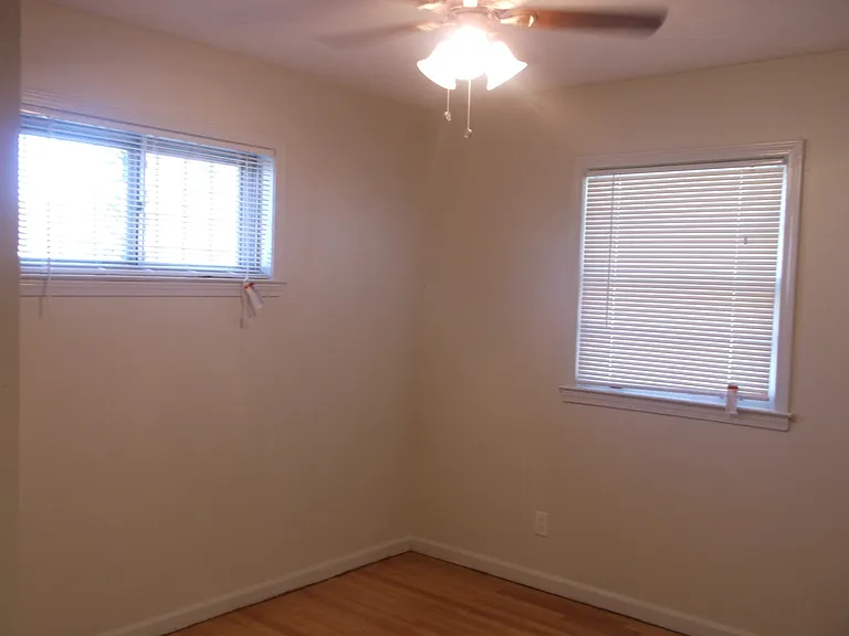 269 Lillian Dr — Photo 4