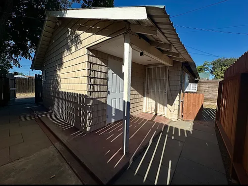 910 N Kaweah St #ADU Photo 1