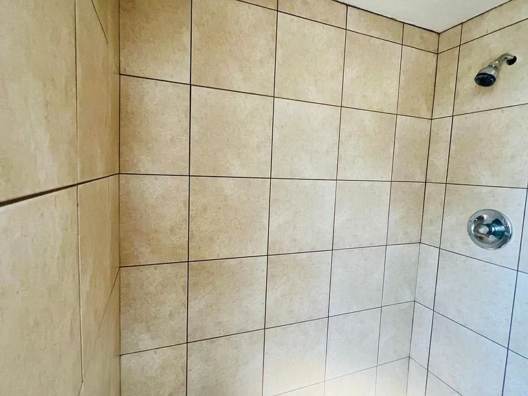 4641 Debbie Ln — Photo 18
