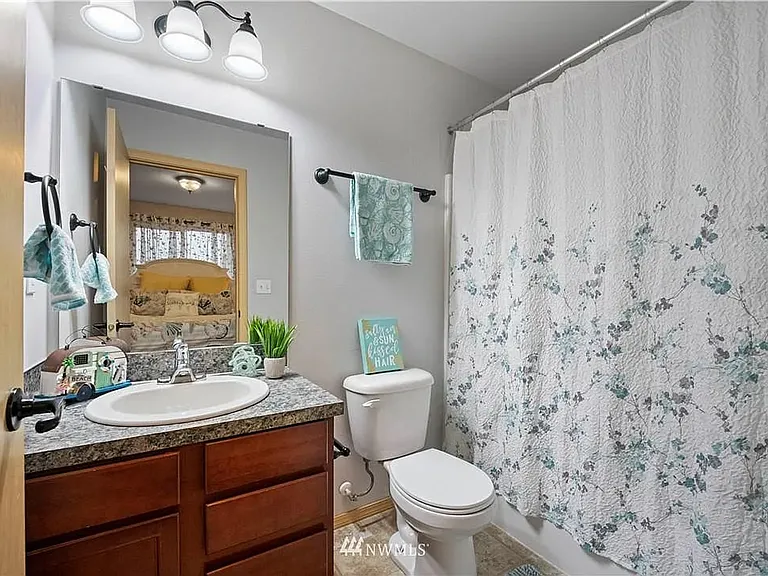 1017 W Main St #C101 — Photo 22