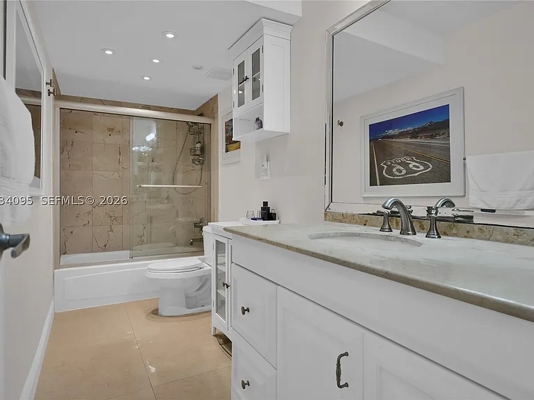10275 Collins Ave #315 — Photo 18