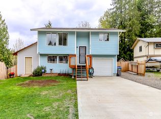 6818 E Cascade Dr, Pt Orchard, WA 98366