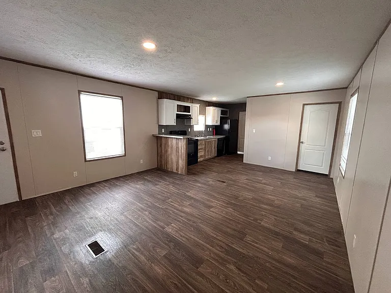 4801 Goldfield #66 — Photo 4