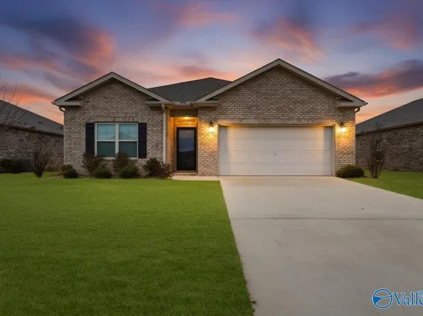 16205 Glenncrest Ln, Harvest, AL 35749