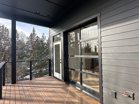 5th image of 1449 NW Ogden Ave #1