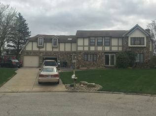 50747 Regency Park Dr, Granger, IN 46530