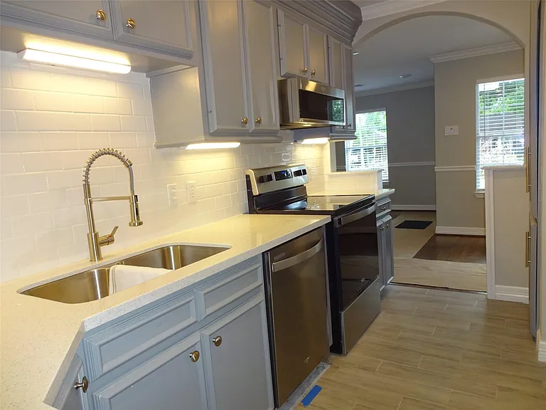 3923 Cosby St — Photo 13