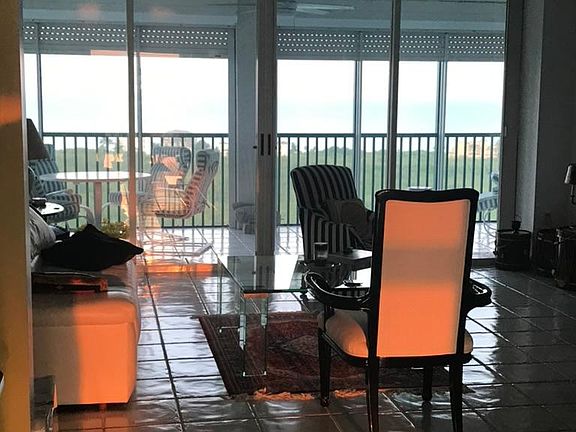 Livingroom/sunrise